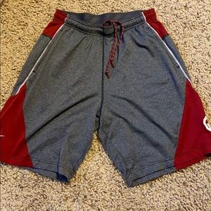 Oklahoma Sooners Nike Dri-Fit Shorts Size: L
